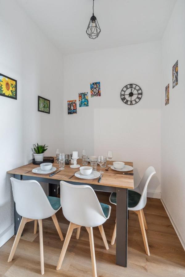 Salihomes/Max Apartment/5Pax/Modern Eingerichtet/Voll Ausgestattet Kueche Markranstädt Zewnętrze zdjęcie